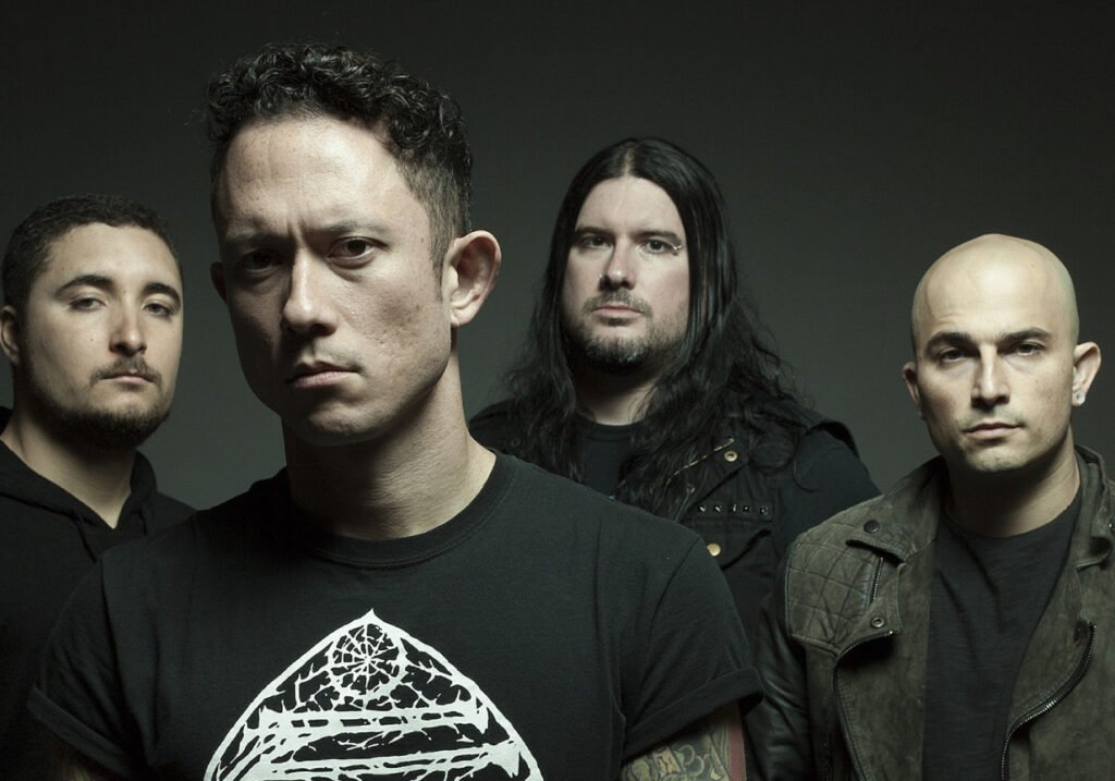 The melodic thrash metal precision of Trivium and the alternative rock evolution of Cloverstain: Mastering the art of dual guitar harmony
