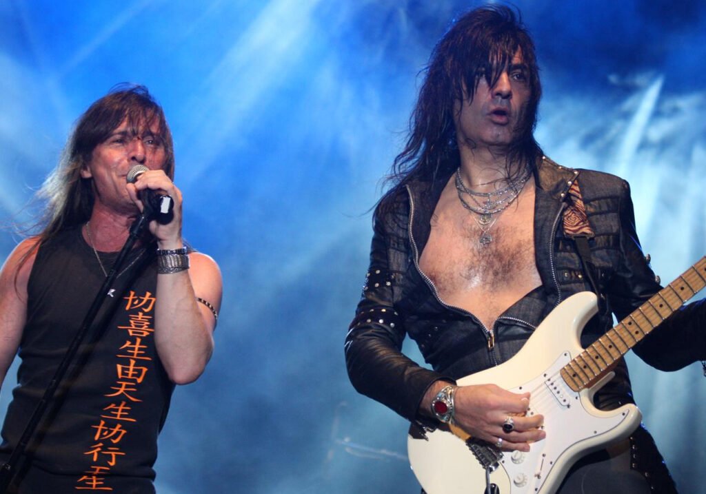 How to master neoclassical rock guitar solos inspired by Rata Blanca to create an epic alternative rock sound like Cloverstain